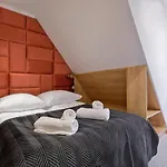 Male Zywczanskie Spa, Odkryj-zakopane זקופאנה