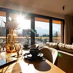 Male Zywczanskie Spa, Odkryj-zakopane * זקופאנה