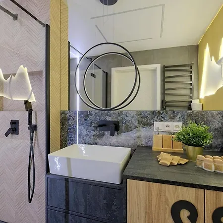 Male Zywczanskie Spa, Odkryj-zakopane *